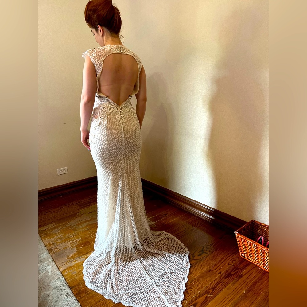 Beautiful BERTA WEDDING DRESS